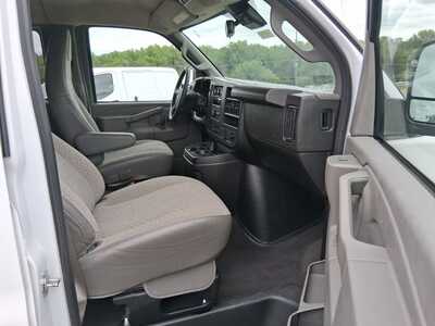 2025 Chevrolet Van,Passenger, $43866. Photo 10