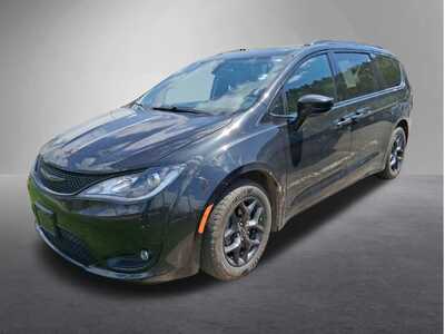 2020 Chrysler Pacifica, $0. Photo 3