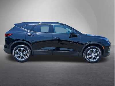 2024 Chevrolet Blazer, $27663. Photo 2