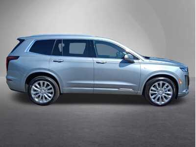 2024 Cadillac XT6, $43844. Photo 2
