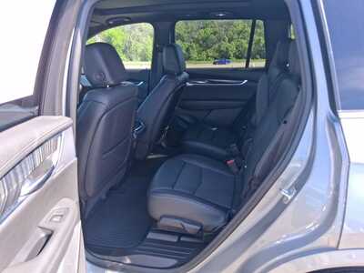 2024 Cadillac XT6, $43844. Photo 9