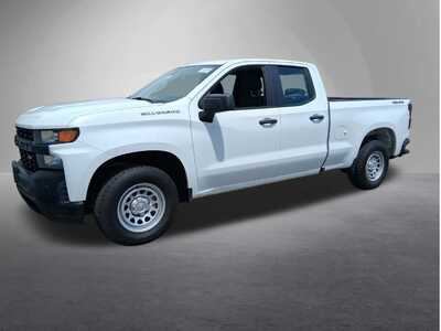 2022 Chevrolet 1500 Ext Cab, $31777. Photo 2
