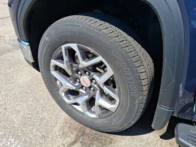 2023 GMC 1500 Crew Cab, $44988. Photo 4
