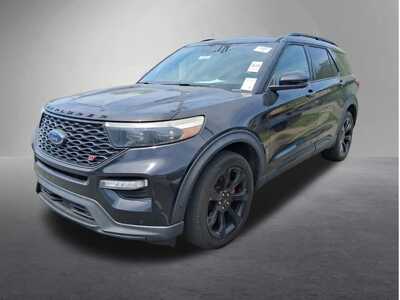 2020 Ford Explorer, $26626. Photo 3