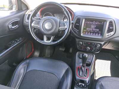 2019 Jeep Compass, $16488. Photo 11