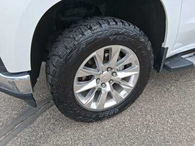 2019 Chevrolet 1500 Crew Cab, $36597. Photo 8