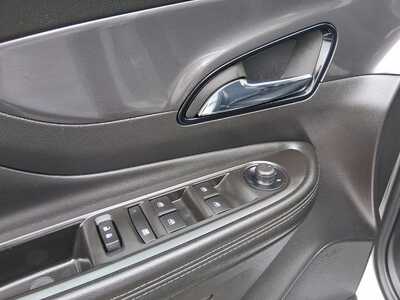 2022 Buick Encore, $19599. Photo 12