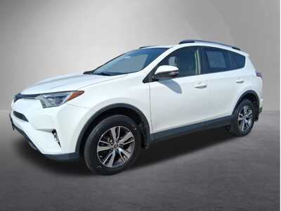 2017 Toyota RAV4, $21065. Photo 5