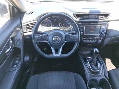 2020 Nissan Rogue, $15644. Photo 10