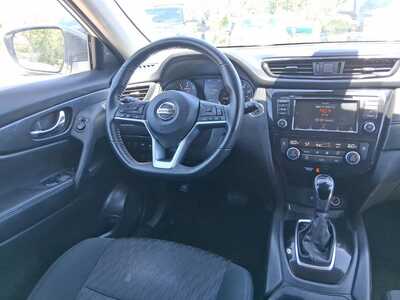 2020 Nissan Rogue, $15644. Photo 11