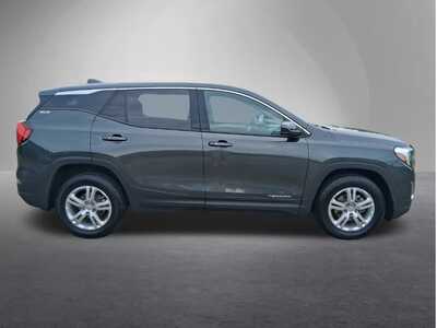 2020 GMC Terrain, $15897. Photo 2