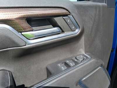 2023 Chevrolet 1500 Crew Cab, $39387. Photo 12
