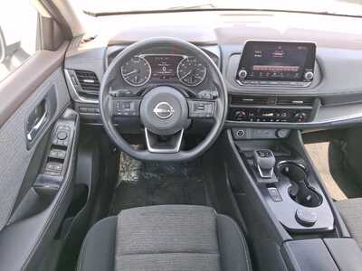 2023 Nissan Rogue, $23619. Photo 11