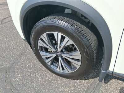 2023 Nissan Rogue, $23619. Photo 8
