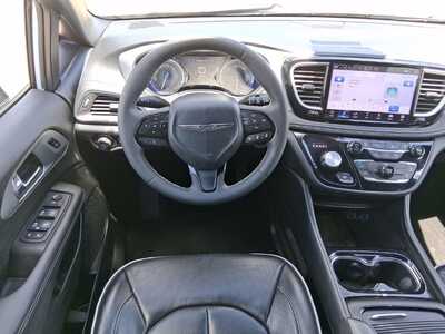 2025 Chrysler Pacifica, $35222. Photo 11