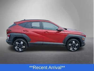2025 Hyundai Kona, $22701. Photo 2