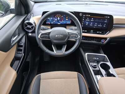 2025 Chevrolet Equinox, $30951. Photo 10