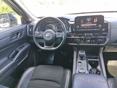 2023 Nissan Pathfinder, $32119. Photo 12