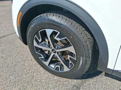 2024 Kia Sportage, $29744. Photo 7