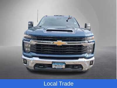 2025 Chevrolet 3500 Crew Cab, $59999. Photo 2