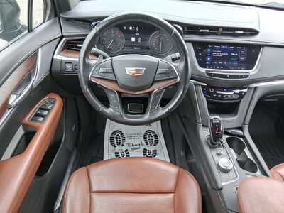 2021 Cadillac XT5, $27788. Photo 10