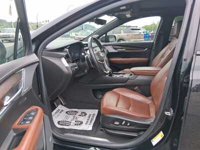 2021 Cadillac XT5, $27788. Photo 8