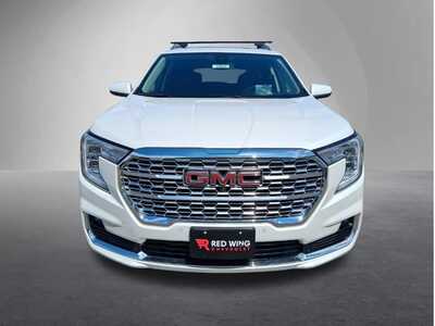 2023 GMC Terrain, $28844. Photo 6
