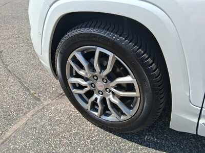 2023 GMC Terrain, $28844. Photo 7