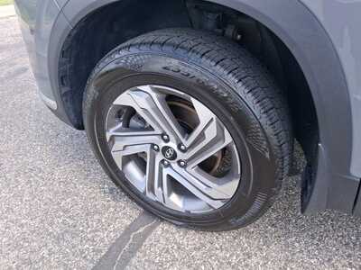 2023 Hyundai Santa Fe, $27597. Photo 7
