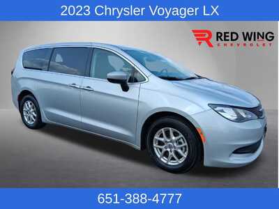 2023 Chrysler Voyager, $21980. Photo 1