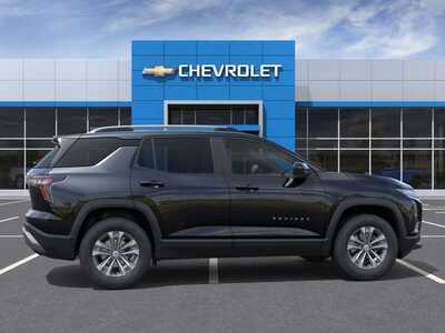 2026 Chevrolet Equinox, $34150. Photo 5
