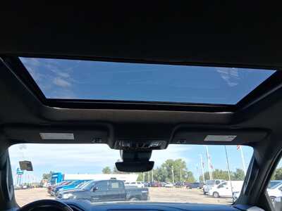 2022 Chevrolet 1500 Crew Cab, $43546. Photo 12