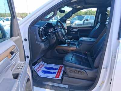 2022 Chevrolet 1500 Crew Cab, $43546. Photo 8