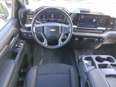2023 Chevrolet 1500 Crew Cab, $35227. Photo 10