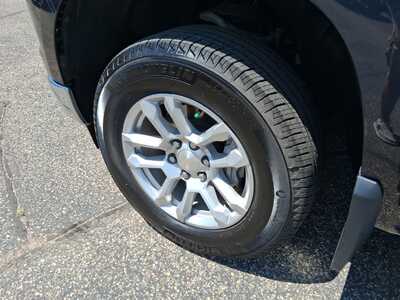 2023 Chevrolet 1500 Crew Cab, $35227. Photo 7