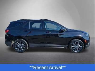 2022 Chevrolet Equinox, $22425. Photo 2