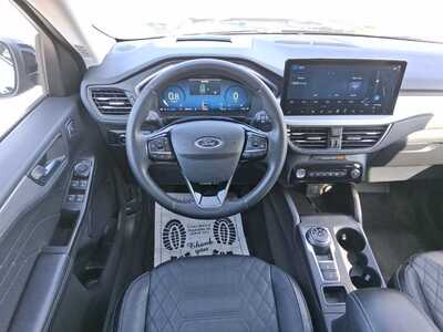 2023 Ford Escape, $25444. Photo 10