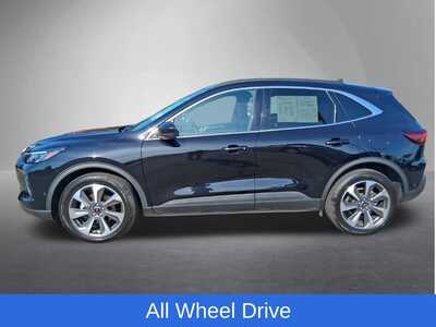 2023 Ford Escape, $25444. Photo 4