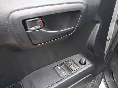 2019 Toyota Tacoma, $28231. Photo 12