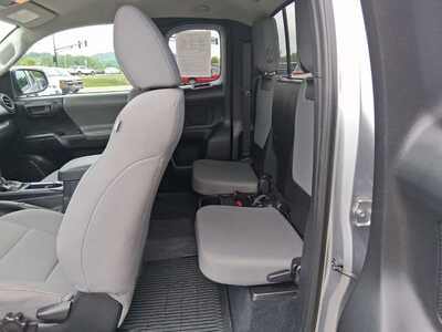 2019 Toyota Tacoma, $28231. Photo 9