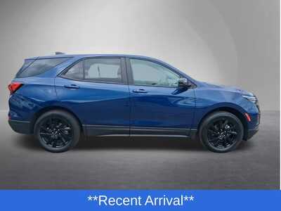 2023 Chevrolet Equinox, $16689. Photo 2
