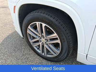 2023 Chevrolet Traverse, $37588. Photo 7