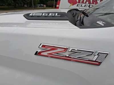 2025 Chevrolet 3500 Crew Cab, $65999. Photo 5