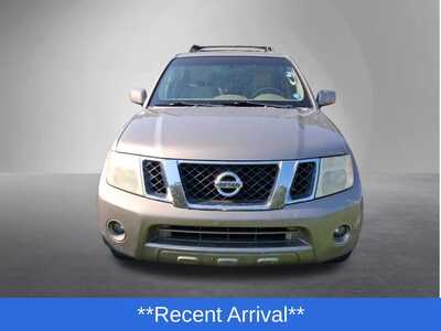 2009 Nissan Pathfinder, $6688. Photo 2