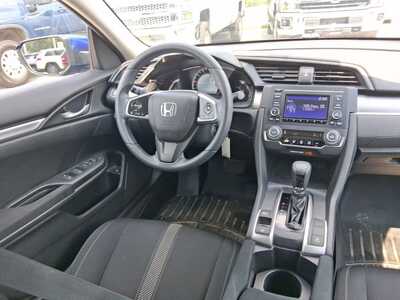 2017 Honda Civic, $15688. Photo 12