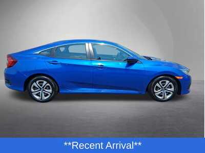 2017 Honda Civic, $15688. Photo 2