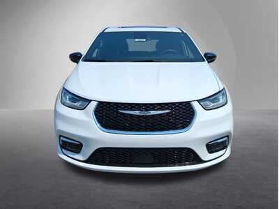 2026 Chrysler Pacifica, $36098. Photo 8