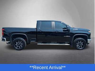 2025 Chevrolet 3500 Crew Cab, $62399. Photo 2