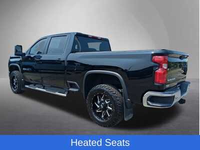 2025 Chevrolet 3500 Crew Cab, $62399. Photo 5
