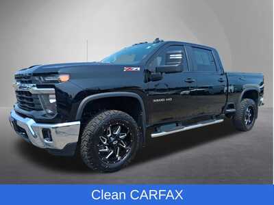 2025 Chevrolet 3500 Crew Cab, $62399. Photo 7